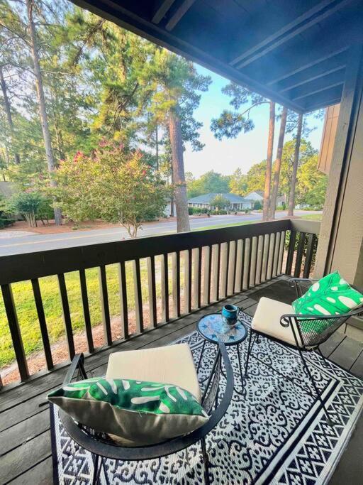 The Green Tee Suite Pinehurst Bagian luar foto